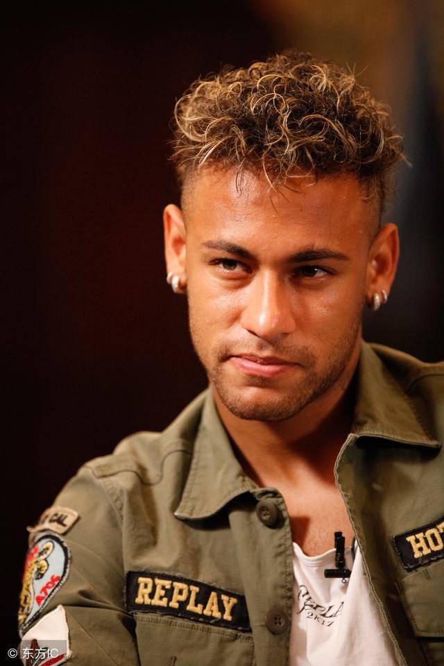 强敌时显得 强敌时显得