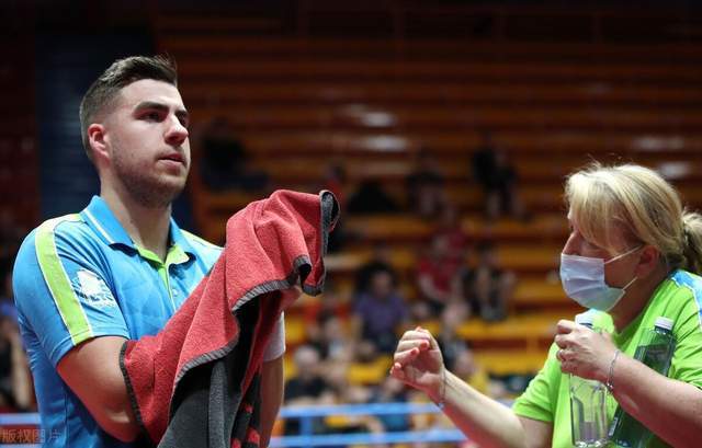 上往往倾向 上往往倾向